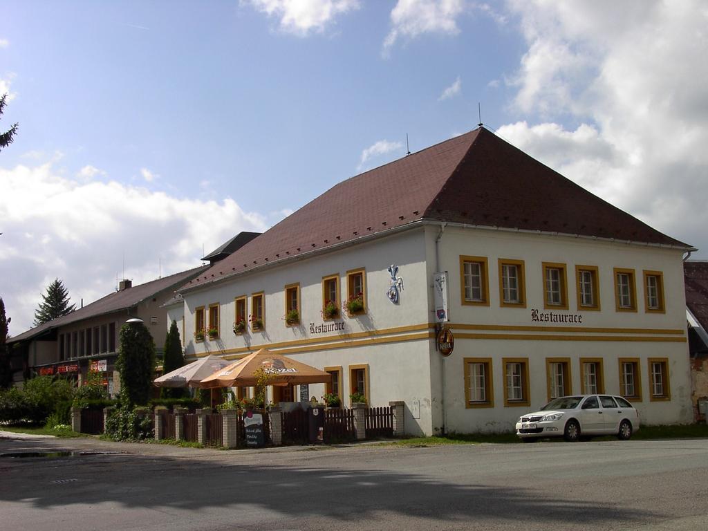 Отель Pension A Restaurace Rudolec Cesky Rudolec Экстерьер фото