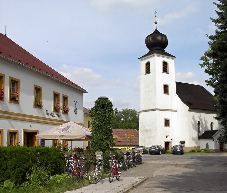 Отель Pension A Restaurace Rudolec Cesky Rudolec Экстерьер фото